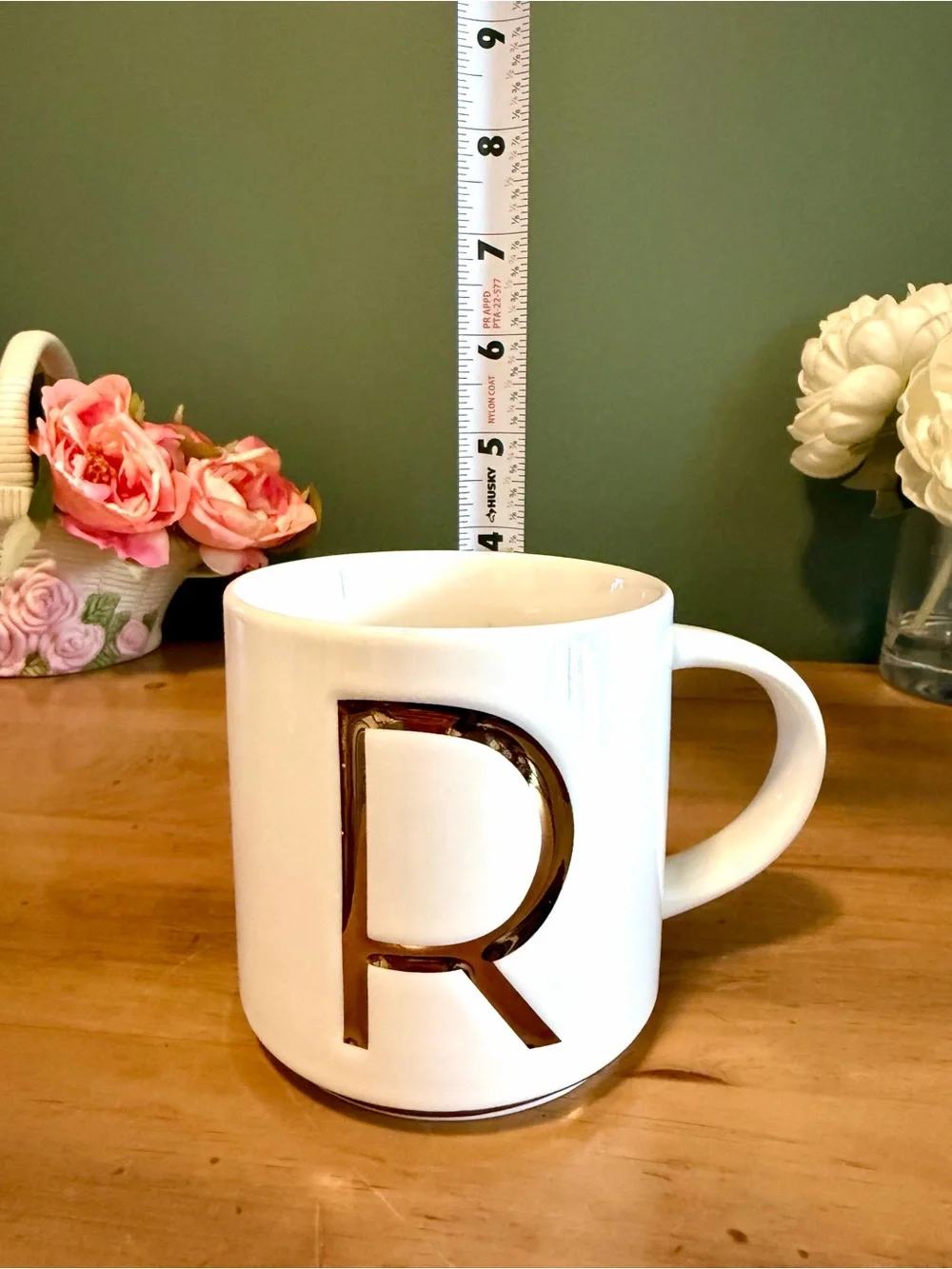 Williams Sonoma White Ceramic Mug with Gold 'R' Monogram